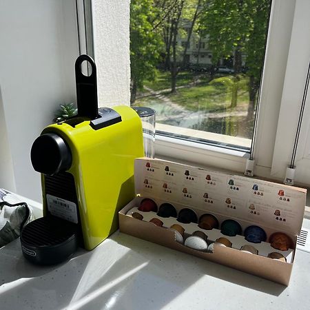 Vert Studio Onesti Bagian luar foto